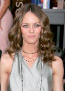 香奈儿三度携手Vanessa Paradis